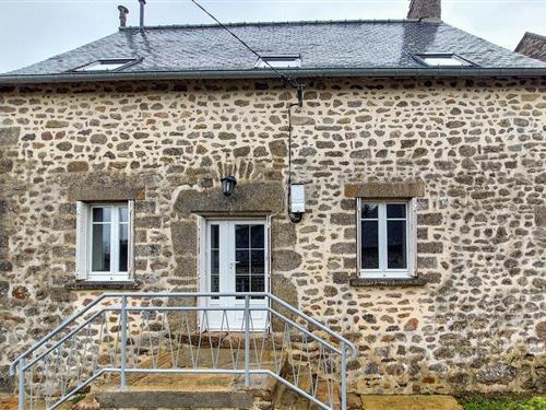 Holiday home - 6 persons -  - Allée du Montaigu, numéro - 53160 - Hambers