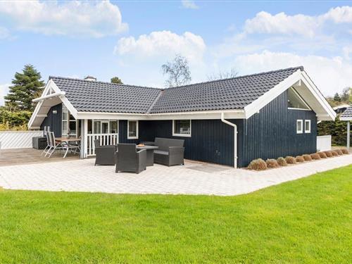 Sommerhus - 8 personer -  - Mimosevej - Marielyst - 4873 - Væggerløse