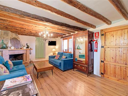 Holiday home - 7 persons -  - 22520 - Fraga