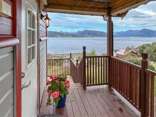 Sommerhus - 2 personer -  - Vollane - Lauvstad/Volda - 6133 - Lauvstad