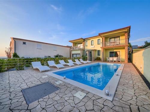 Feriehus - 20 personer -  - Bobovik I - 23234 - Vir