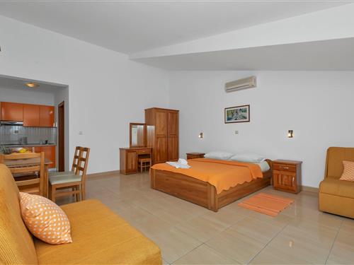Holiday apartment - 4 persons -  - 21320 - Baška Voda