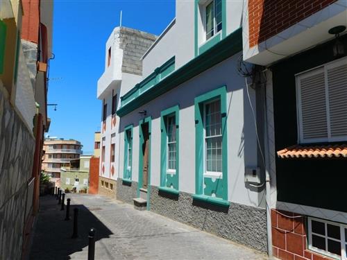 Holiday Home/Apartment - 4 persons -  - Calle Ramón y Cajal - 38770 - Tazacorte