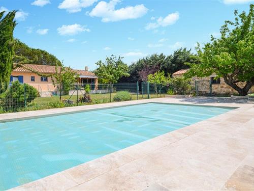 Holiday home - 10 persons -  - Chemin de Collias - 30700 - Saint-Siffret