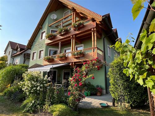 Holiday Home/Apartment - 4 persons -  - Kapellenweg - 95698 - Neualbenreuth