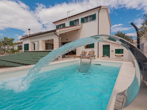 Holiday home - 7 persons -  - Zatonska - 22211 - Vodice
