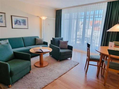 Holiday Home/Apartment - 4 persons -  - Strandpromenade - 18609 - Binz