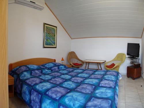 Holiday Home/Apartment - 2 persons -  - Sucuraj - 21469 - Sucuraj