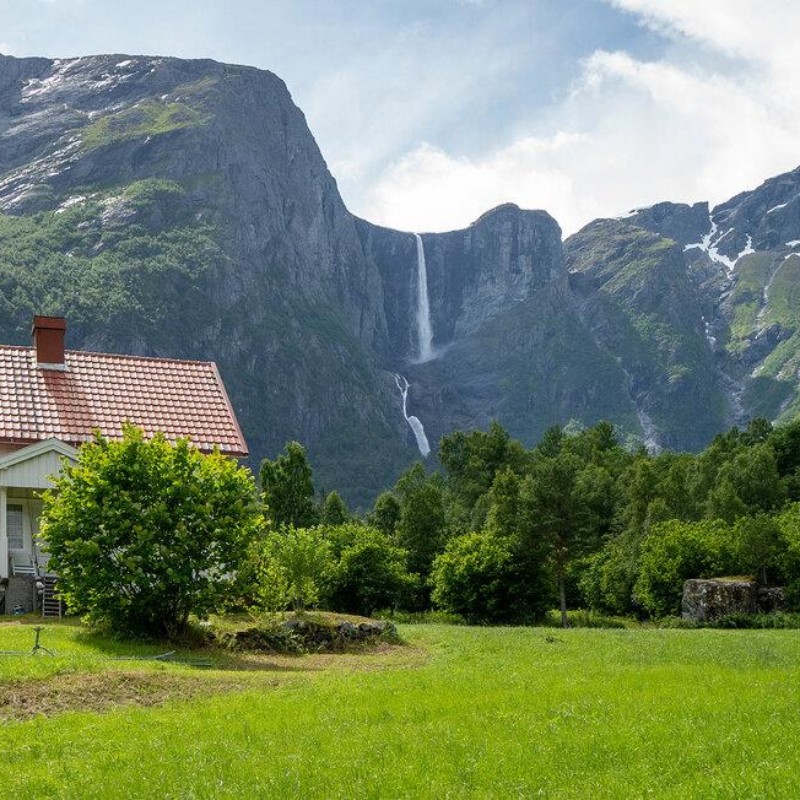 Sommerhus - 9 personer -  - Mardalsvegen - 6472 - Eikesdal