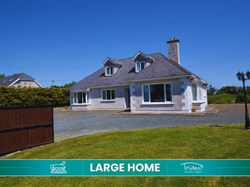 Holiday home - 9 persons -  - Y25FK23 - Ballygarrett