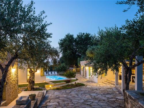 Feriehus - 10 personer -  - Adele - 74150