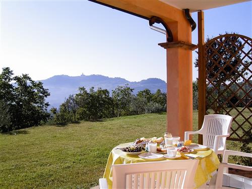 Holiday apartment - 2 persons -  - Todi - 06059