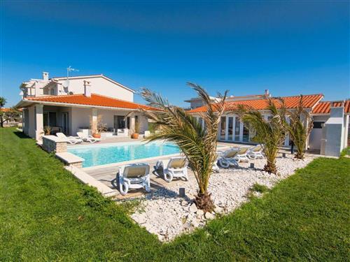 Holiday home - 18 persons -  - Pula/Vodnjan - 52215