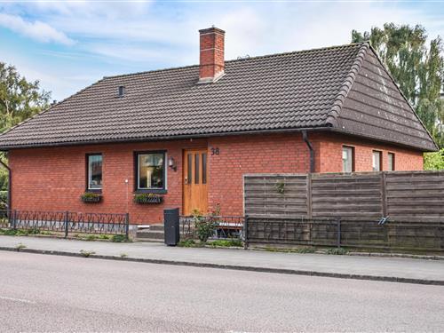 Sommerhus - 10 personer -  - Centralgatan - Höganäs/Kullabygden - 263 38 - Höganäs