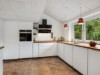 Image 4 - Kitchen