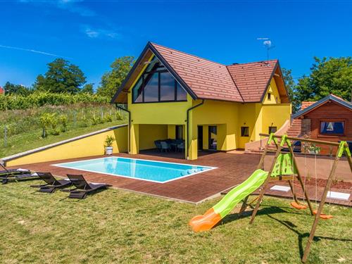 Holiday Home/Apartment - 6 persons -  - Vinogradska ulica - Sv.Martin Na Muri-Selnica - 40314 - Selnica