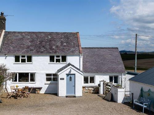 Holiday home - 8 persons -  - LL53 8BT - Aberdaron