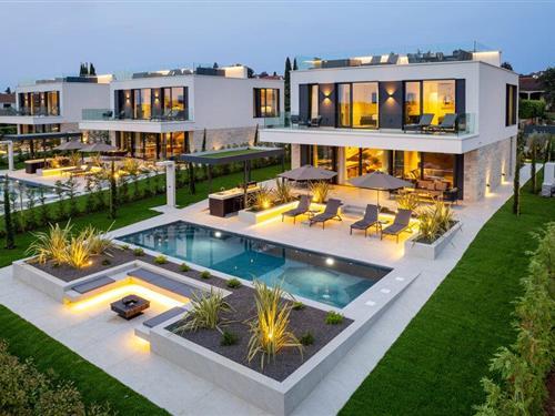 Feriehus - 9 personer -  - Hrastova - Porec - Kukci - 52440 - Porec