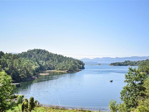 Feriehus / leilighet - 10 personer -  - Nesjavegen - Borgundøy/Fjelberg/Kvinnherad - 5459 - Fjelberg