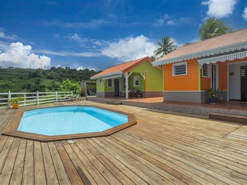 Bungalow - 4 persons -  - 97230 - Sainte-Marie