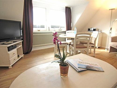 Holiday Home/Apartment - 4 persons -  - Friesenring - 25996 - Sylt / Ot Wenningstedt -