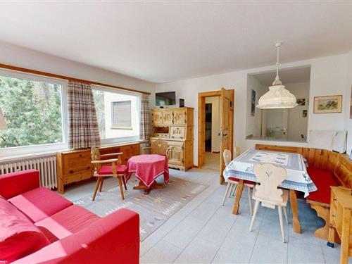 Holiday apartment - 5 persons -  - Via Maistra - 7504 - Pontresina