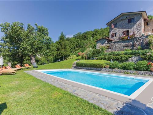 Sommerhus - 5 personer -  - Loc. Canola - Comano - Cinque Terre - 54015 - Comano -Ms-