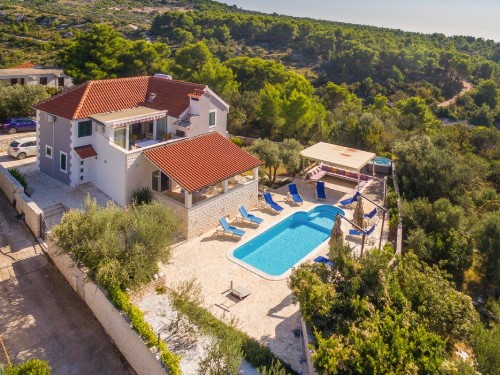 Holiday home - 12 persons -  - Kuk III - Brac-Milna - 21405 - Milna