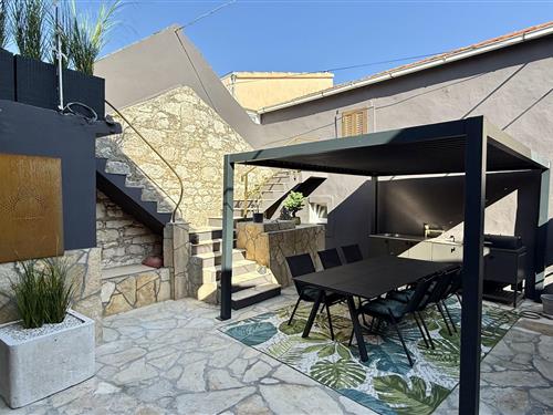 Holiday home - 4 persons -  - 23271 - Kukljica