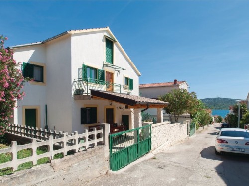 Ferielejlighed - 6 personer -  - Vladimira Nazora - Sibenik-Pirovac - 22213 - Pirovac