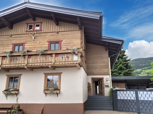 Holiday apartment - 4 persons -  - 5721 - Kaprun