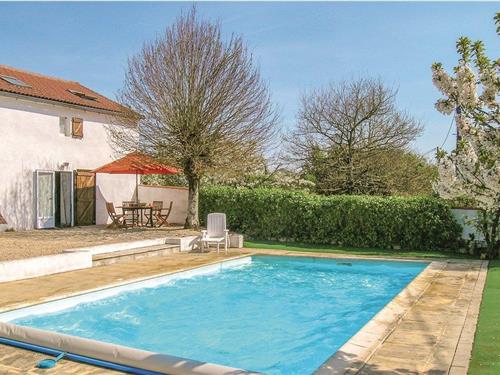 Holiday home - 6 persons -  - impasse du Rousseau - 85570 - L'hermenault