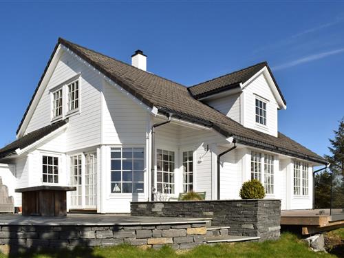 Sommerhus - 9 personer -  - Haugavikeneset - Bakkasund/Austevoll/Vestland - 5385 - Bakkasund