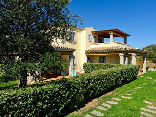 Ferieleilighet - 4 personer -  - Via Rinaggiu, Ang. Via Genova - 08020 - San Teodoro