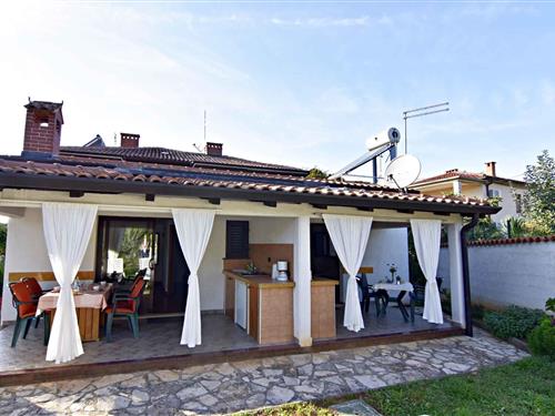 Holiday Home/Apartment - 2 persons -  - 52470 - Umag