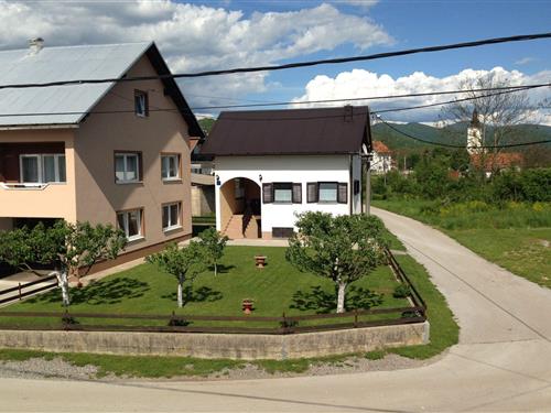 Holiday Home/Apartment - 3 persons -  - 53244 - Lovinac