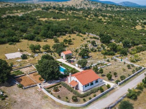 Sommerhus - 8 personer -  - Badzimi - Sibenik-Konjevrate - 22221 - Konjevrate