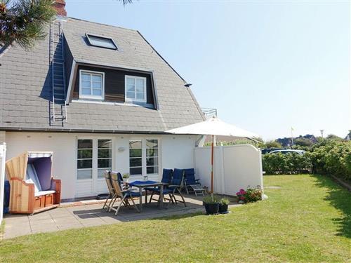 Holiday Home/Apartment - 4 persons -  - Kollundweg - 25980 - Westerland Auf Sylt