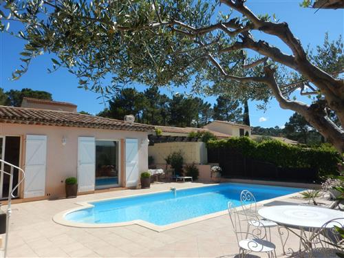 Holiday home - 6 persons -  - Sainte Maxime - 83120
