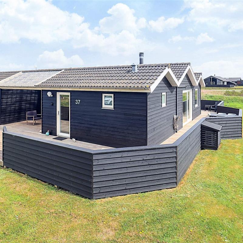 Sommerhus - 12 personer -  - Tjørnevej - 9480 - Løkken