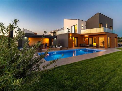 Holiday home - 6 persons -  - Orbanici - Pula - 52206 - Marcana