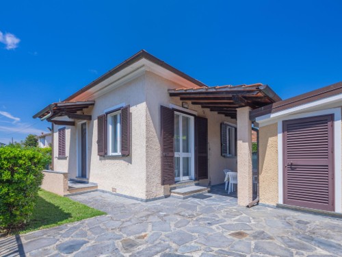 Holiday home - 4 persons -  - 55044 - Marina Pietrasanta