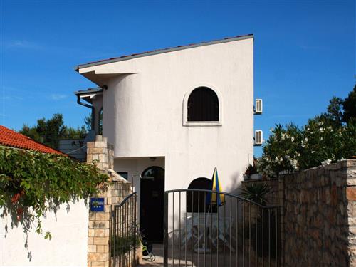 Holiday apartment - 2 persons -  - Podraduc - 22243 - Murter