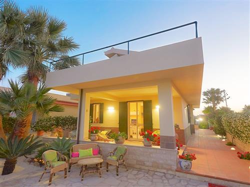 Sommerhus - 9 personer -  - Via della Pace - 96018 - Pachino