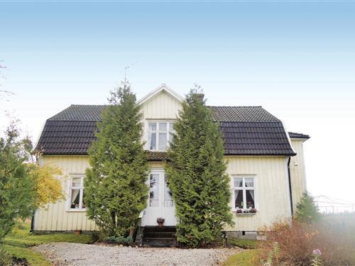 Holiday Home/Apartment - 4 persons -  - Stommen Kärråkra - 520 24 - Blidsberg