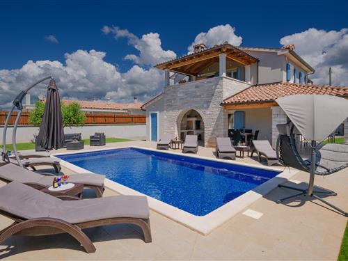 Sommerhus - 10 personer -  - Radeki Polje - Pula-Radeki Polje - 52206 - Radeki Polje