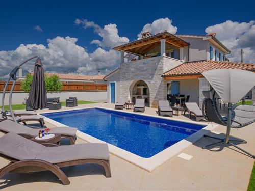 Holiday home - 10 persons -  - Radeki Polje - Pula-Radeki Polje - 52206 - Radeki Polje