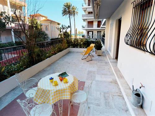 Holiday Home/Apartment - 4 persons -  - 06500 - Menton