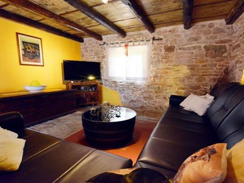Holiday home - 8 persons -  - 52212 - Vodnjan