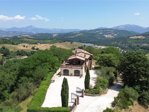 Sommerhus - 8 personer -  - Vocabolo Nascarella snc - 06029 - Casacastalda